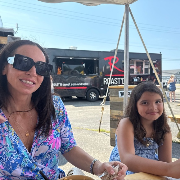 Meet your Posher, Amanda - Picture 4 of 7